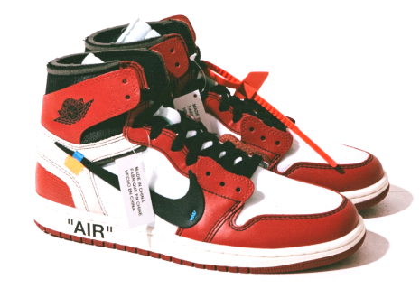 オフホワイト（OFF-WHITE） × 「The Ten（ザ・テン）」REVEALINGシリーズ AIR JORDAN １